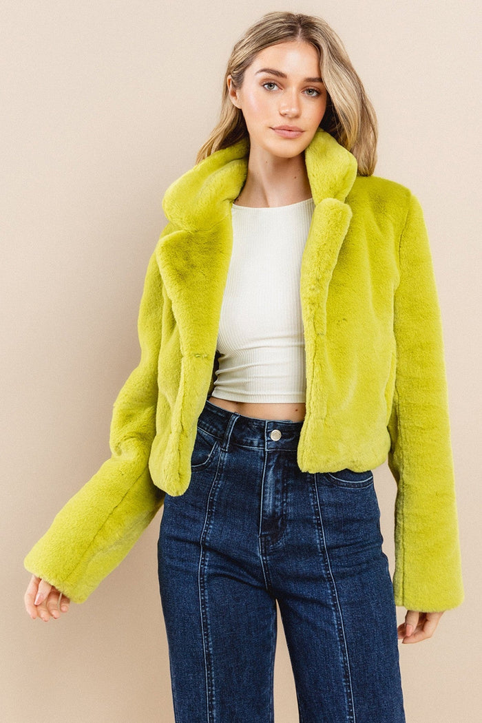 ULTRA SOFT PLUSH FAUX FUR CROPPED JACKET W6374JIA LIME