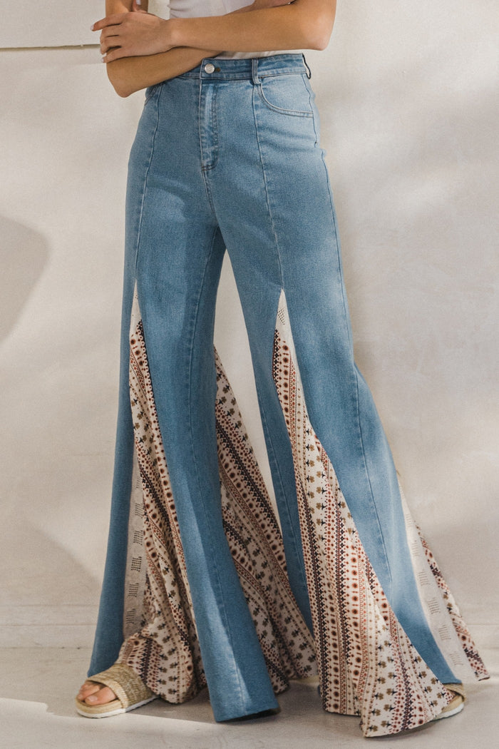 MIX MEDIA LACE DETAIL WIDE LEG JEANS W2481PIC