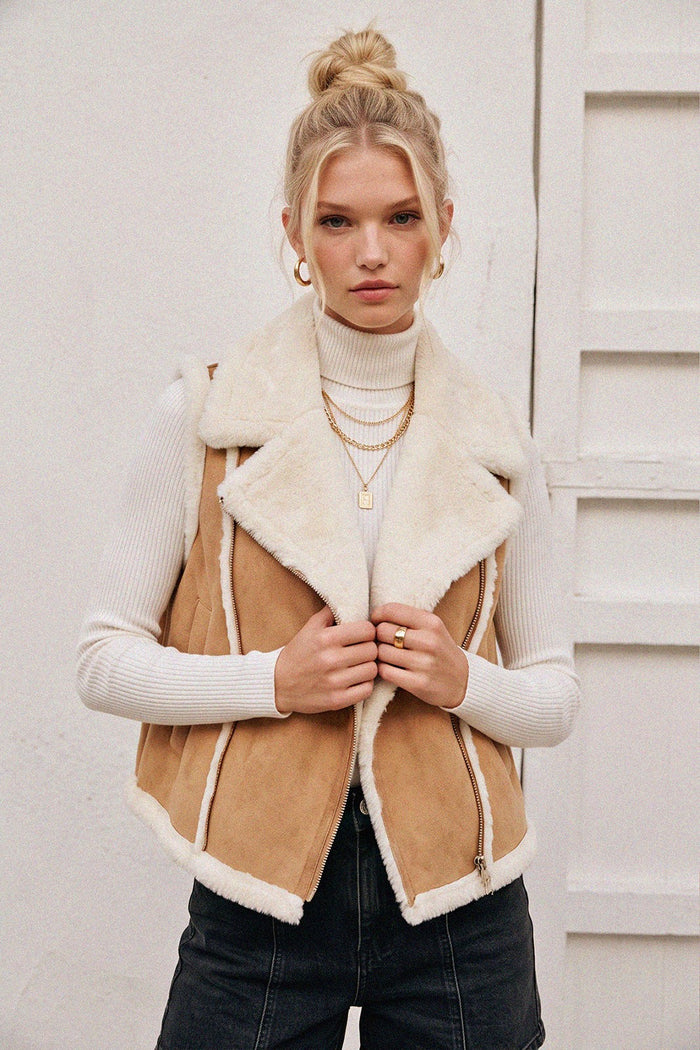 CONTRAST SHEARLING VEST W6433JIA