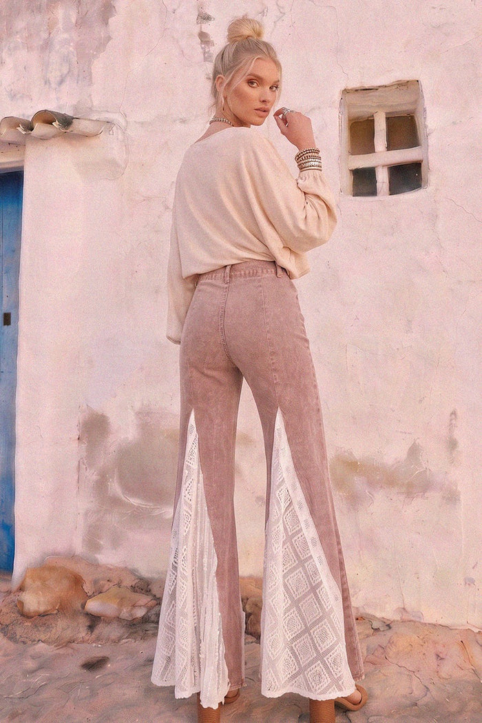 LACE DETAIL WIDE LEG JEANS W2481PIA