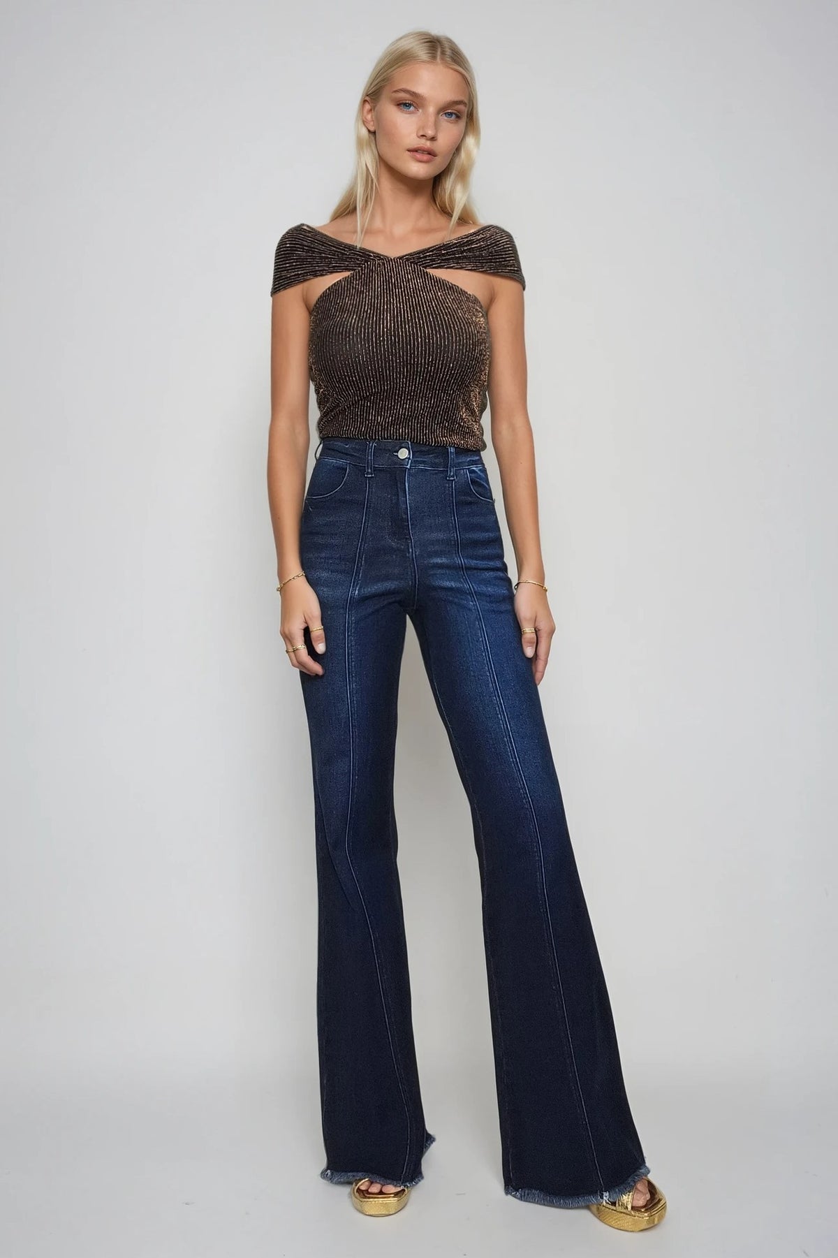 SHEER RIBBED LUXE HALTER DETAIL SLEEVELESS TOP W1567TA