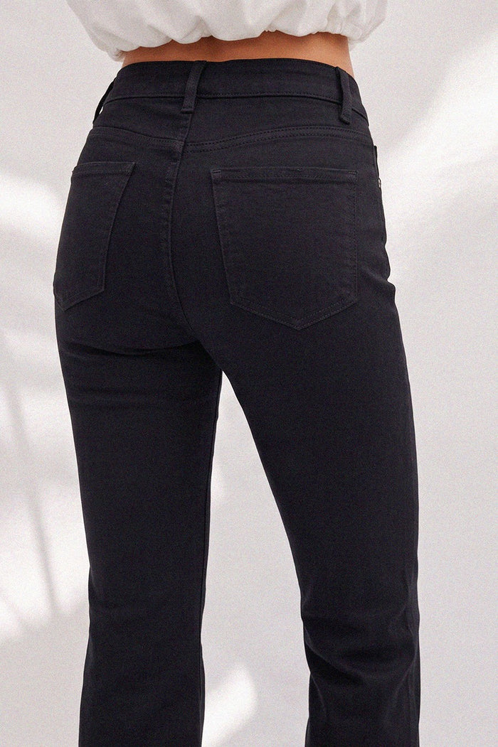 STRETCHY DENIM FLARE JEANS W2021PIA