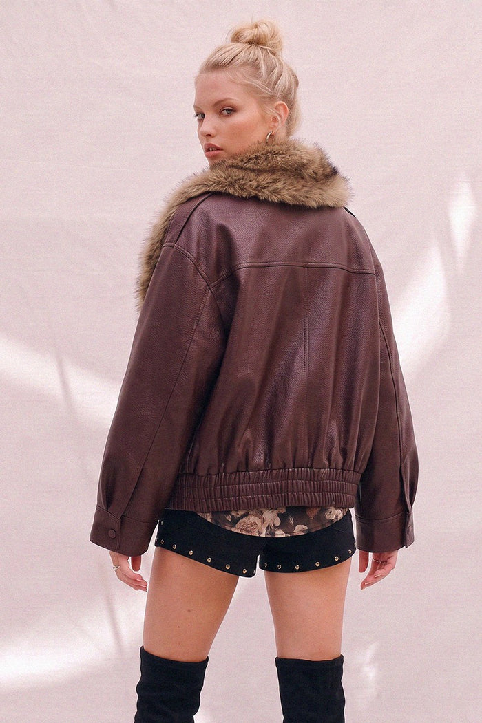 OVERSIZED FAUX LEATHER BOMBER JACKET W/ DETACHABLE FUR W6216JIA